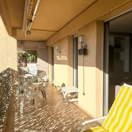 2 Pieces Cosy Avec Grande Terrasse & Piscine * Καν-συρ-Μερ